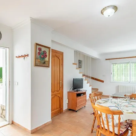 Ferienhaus 90m2, Airco 2, Pool 5x10, Sandy 200m, Wifi, Carport For 2 Cars.