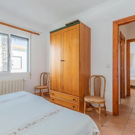 90m2, Airco 2, Pool 5x10, Sandy 200m, Wifi, Carport For 2 Cars. * Dénia