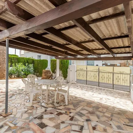 90m2, Airco 2, Pool 5x10, Sandy 200m, Wifi, Carport For 2 Cars. * Dénia