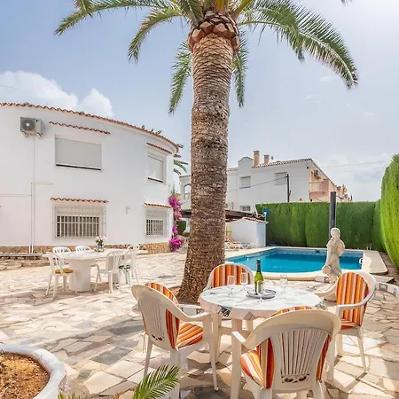 Dom wakacyjny Spacious Family With Airco, Private 5x10m Pool, Sandy 300m, Free Wifi *