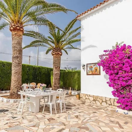 90m2, Airco 2, Pool 5x10, Sandy 200m, Wifi, Carport For 2 Cars. * Dénia