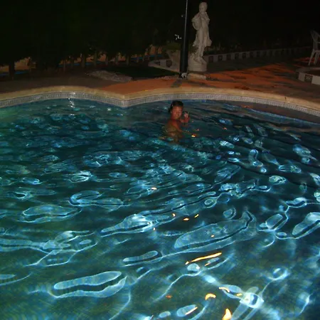 90m2, Airco 2, Pool 5x10, Sandy 200m, Wifi, Carport For 2 Cars. Ferienhaus