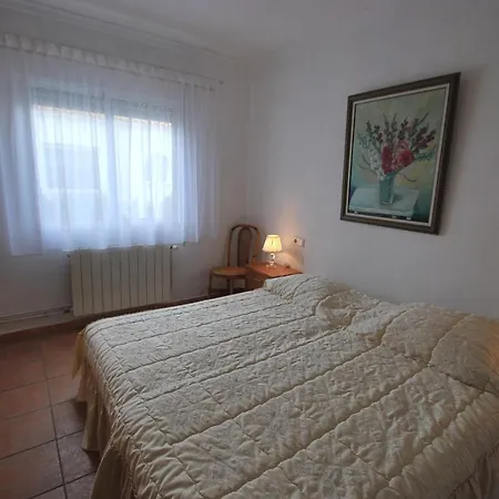 90m2, Airco 2, Pool 5x10, Sandy 200m, Wifi, Carport For 2 Cars. Dénia