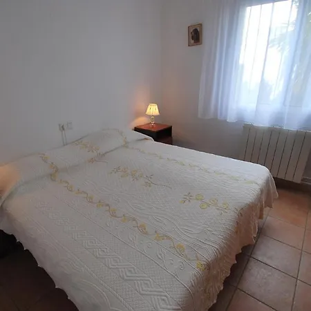 90m2, Airco 2, Pool 5x10, Sandy 200m, Wifi, Carport For 2 Cars. Ferienhaus