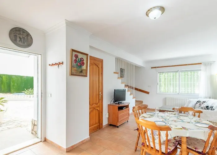 Dom wakacyjny Spacious Family With Airco, Private 5x10m Pool, Sandy 300m, Free Wifi