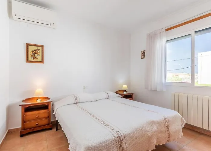 Dom wakacyjny Spacious Family With Airco, Private 5x10m Pool, Sandy 300m, Free Wifi