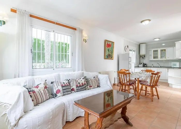 Dom wakacyjny Spacious Family With Airco, Private 5x10m Pool, Sandy 300m, Free Wifi Denia